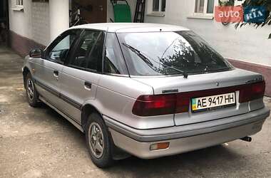 Ліфтбек Mitsubishi Lancer 1990 в Підгородному