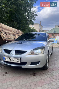 Седан Mitsubishi Lancer 2003 в Ірпені