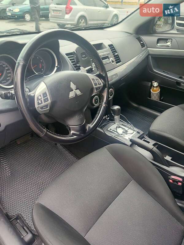 Седан Mitsubishi Lancer 2008 в Киеве