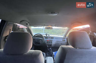 Седан Mitsubishi Lancer 2004 в 