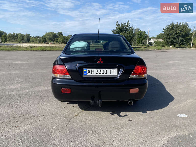 Седан Mitsubishi Lancer 2006 в Горішніх Плавнях