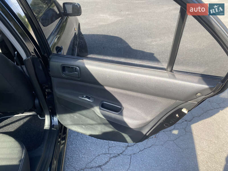 Седан Mitsubishi Lancer 2006 в Горішніх Плавнях