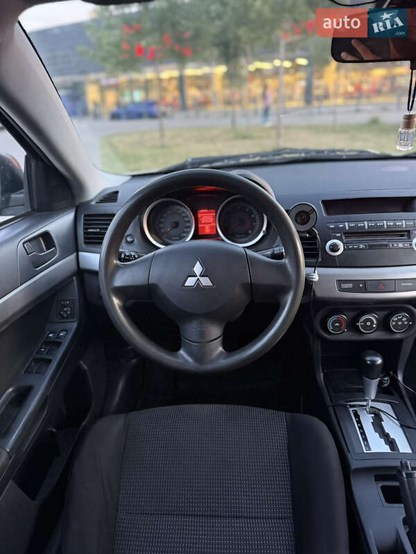 Седан Mitsubishi Lancer 2007 в Днепре