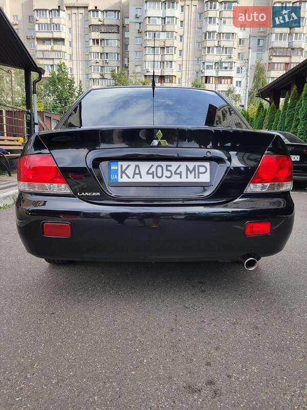 Седан Mitsubishi Lancer 2008 в Киеве