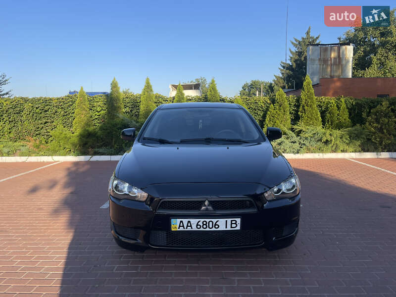 Седан Mitsubishi Lancer 2008 в Прилуках