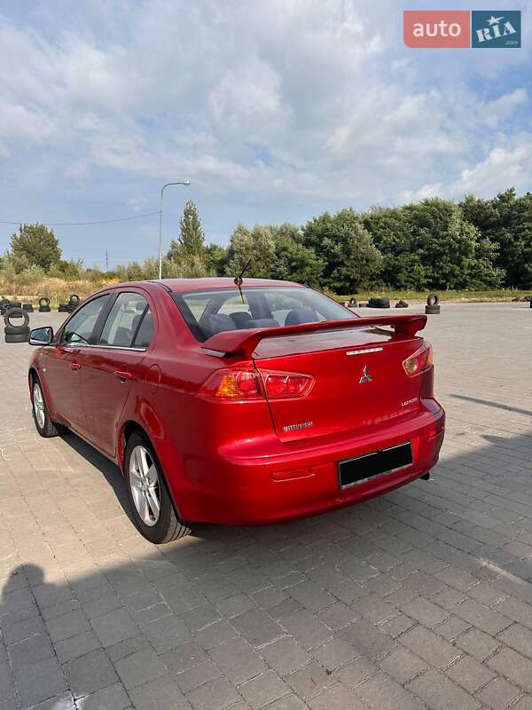 Седан Mitsubishi Lancer 2009 в Львове