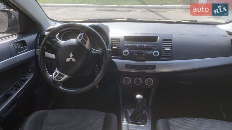 Седан Mitsubishi Lancer 2008 в Ромнах