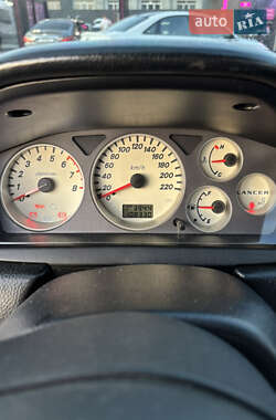 Седан Mitsubishi Lancer 2005 в 