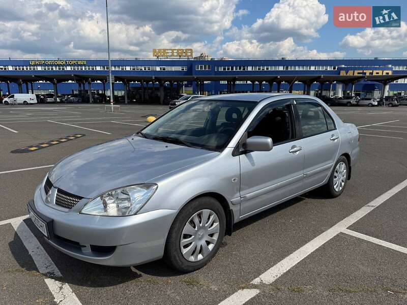 Седан Mitsubishi Lancer 2007 в Киеве
