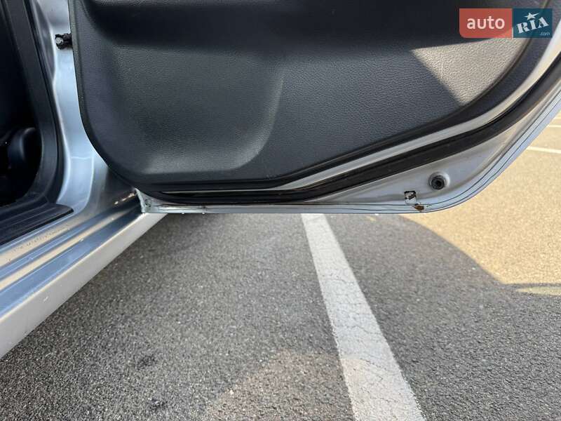 Седан Mitsubishi Lancer 2007 в Киеве