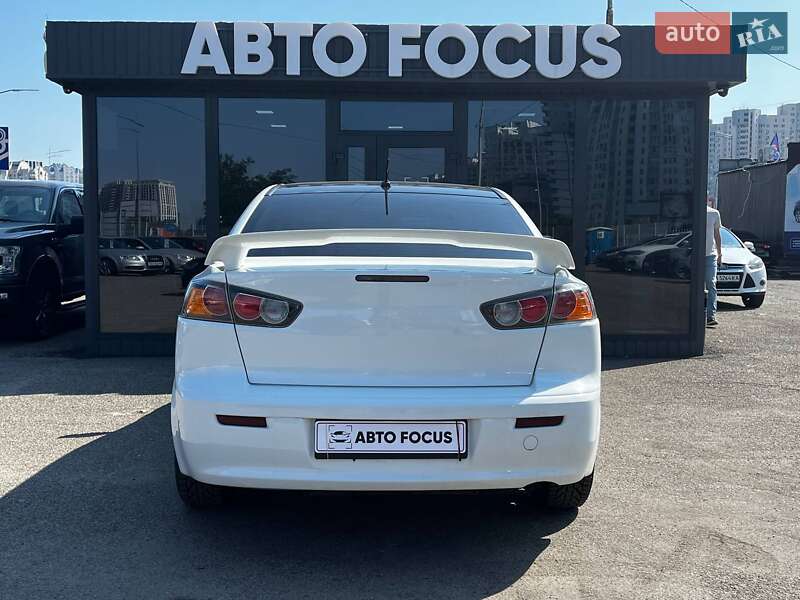 Седан Mitsubishi Lancer 2014 в Киеве