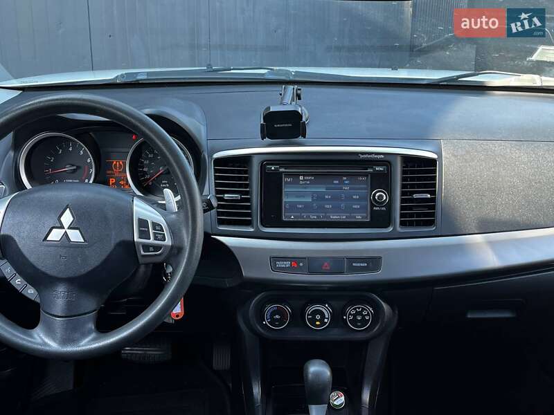 Седан Mitsubishi Lancer 2014 в Киеве