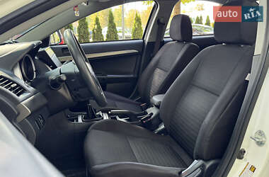 Седан Mitsubishi Lancer 2012 в 