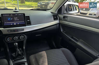 Седан Mitsubishi Lancer 2012 в 