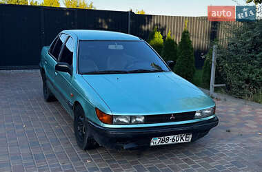 Седан Mitsubishi Lancer 1989 в 