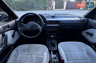 Седан Mitsubishi Lancer 1989 в 
