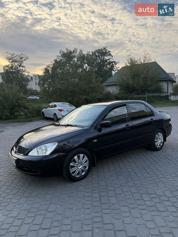 Седан Mitsubishi Lancer 2006 в Львові
