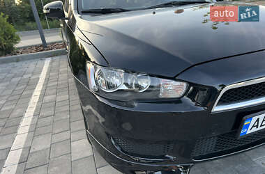 Седан Mitsubishi Lancer 2015 в 