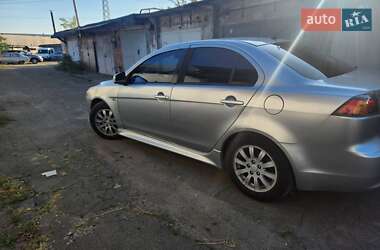 Седан Mitsubishi Lancer 2016 в Києві