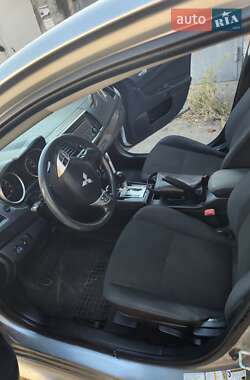 Седан Mitsubishi Lancer 2016 в Києві