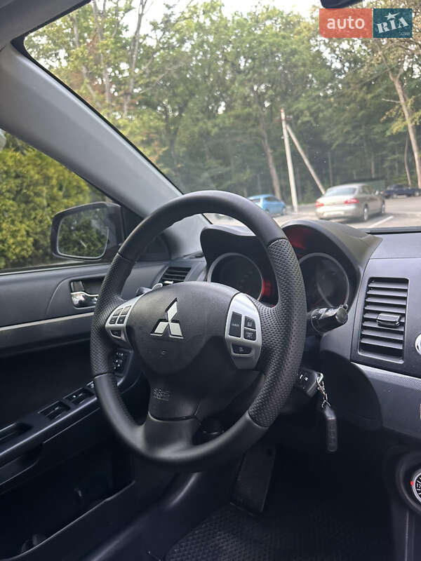 Седан Mitsubishi Lancer 2008 в Ужгороде