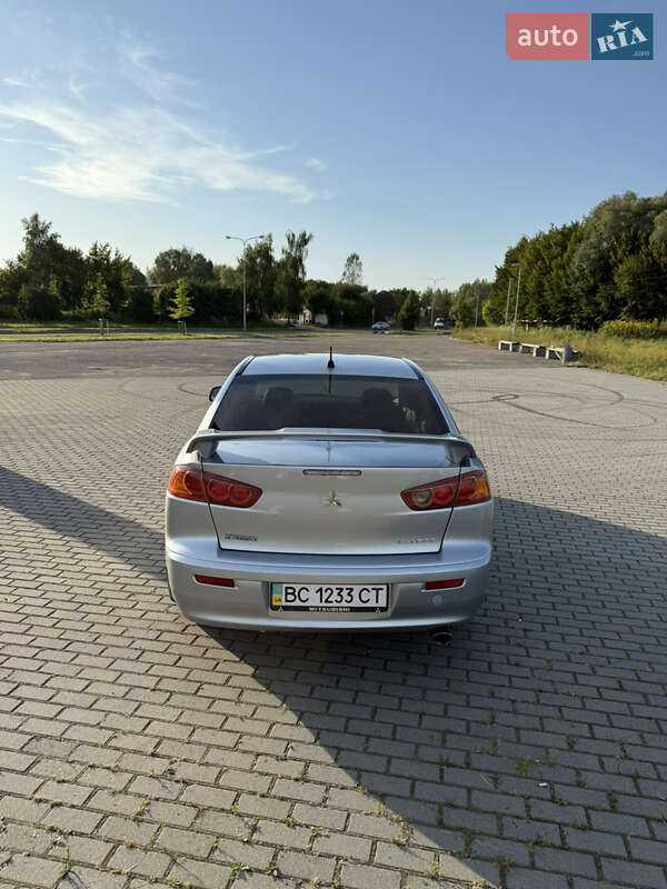 Седан Mitsubishi Lancer 2008 в Львове