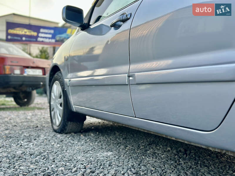 Седан Mitsubishi Lancer 2005 в Одессе
