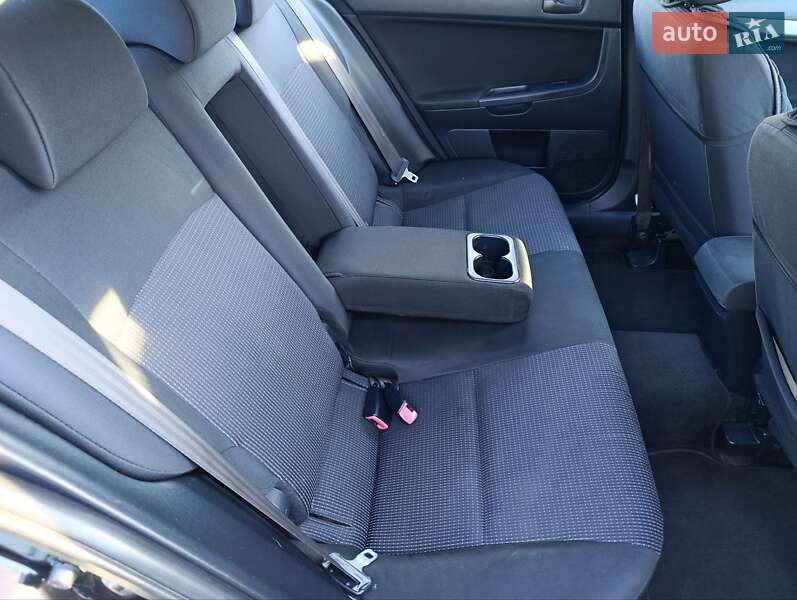 Хэтчбек Mitsubishi Lancer 2008 в Жовкве