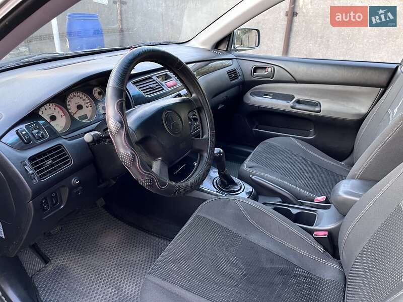 Седан Mitsubishi Lancer 2005 в Кобеляках