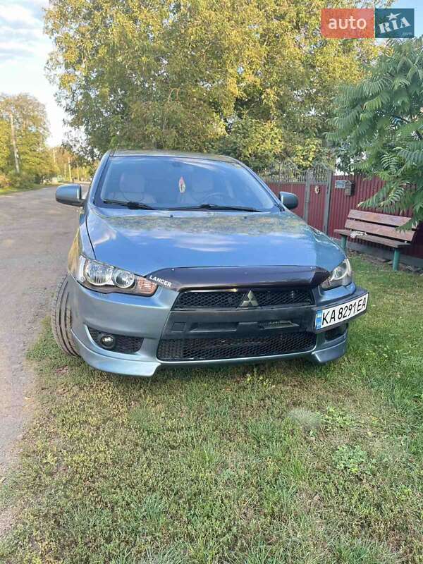 Седан Mitsubishi Lancer 2008 в Киеве