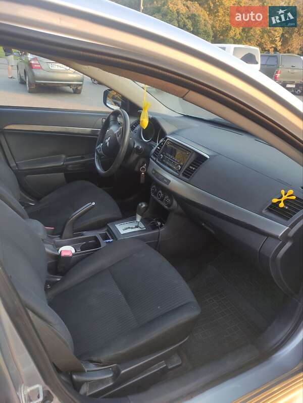 Седан Mitsubishi Lancer 2014 в Кременчуге