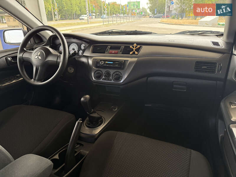 Седан Mitsubishi Lancer 2008 в Николаеве