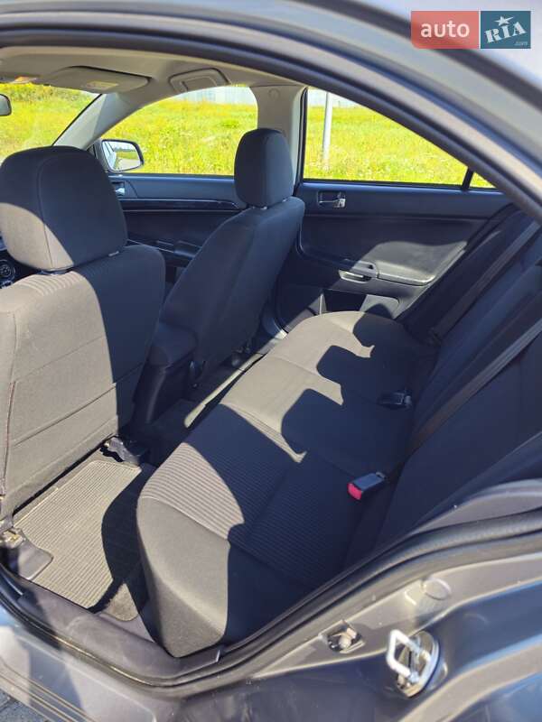 Седан Mitsubishi Lancer 2013 в Львове фото 5 Седан Mitsubishi Lancer 2013 в Львове