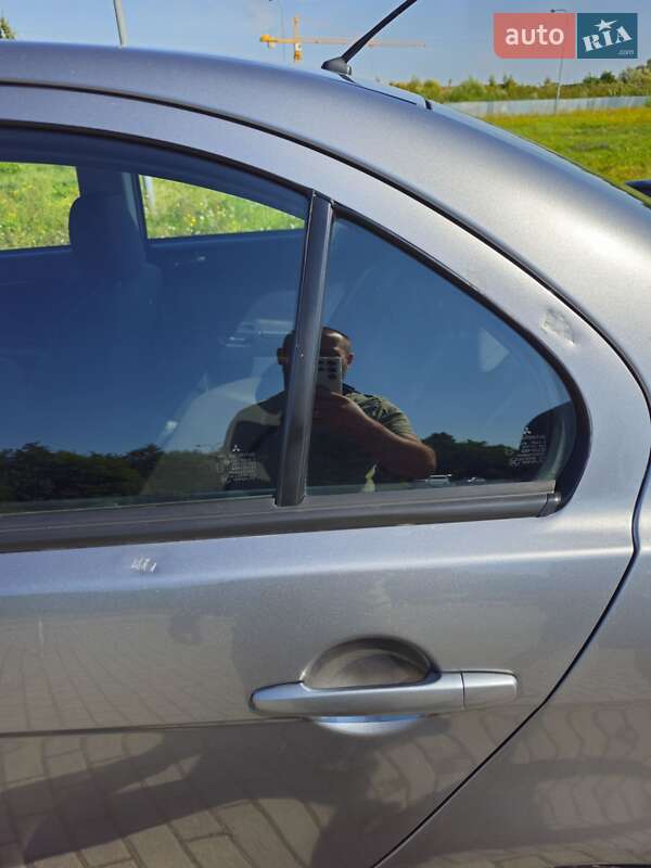 Седан Mitsubishi Lancer 2013 в Львове фото 8 Седан Mitsubishi Lancer 2013 в Львове