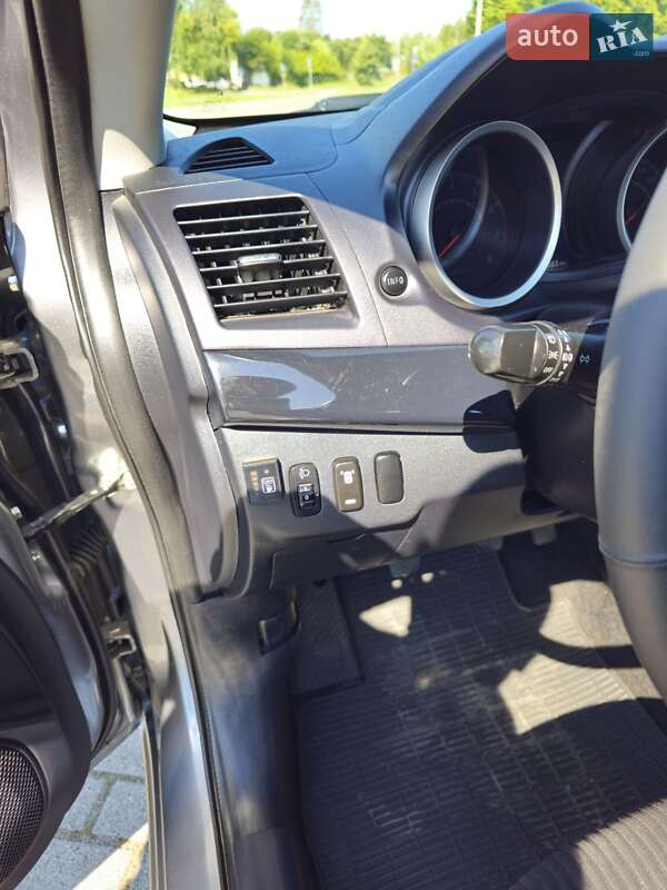 Седан Mitsubishi Lancer 2013 в Львове фото 13 Седан Mitsubishi Lancer 2013 в Львове