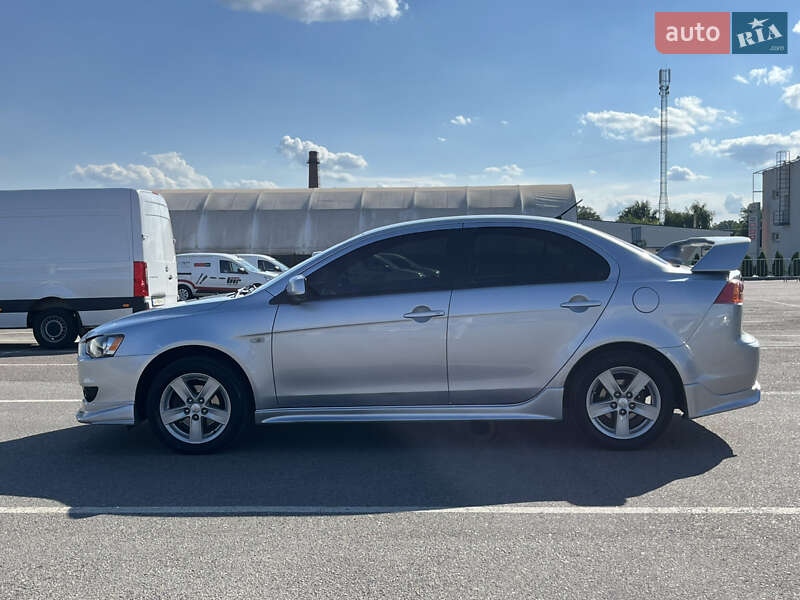 Седан Mitsubishi Lancer 2008 в Черкасах