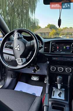 Седан Mitsubishi Lancer 2017 в 