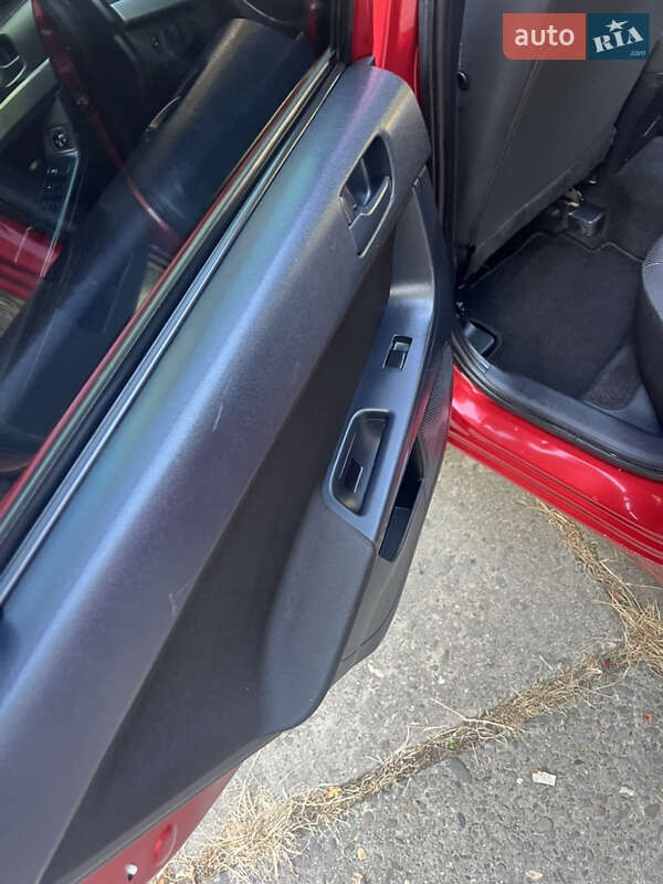Седан Mitsubishi Lancer 2010 в Чернівцях