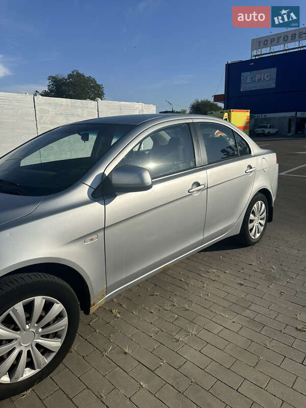 Седан Mitsubishi Lancer 2009 в Миколаєві фото 4 Седан Mitsubishi Lancer 2009 в Миколаєві