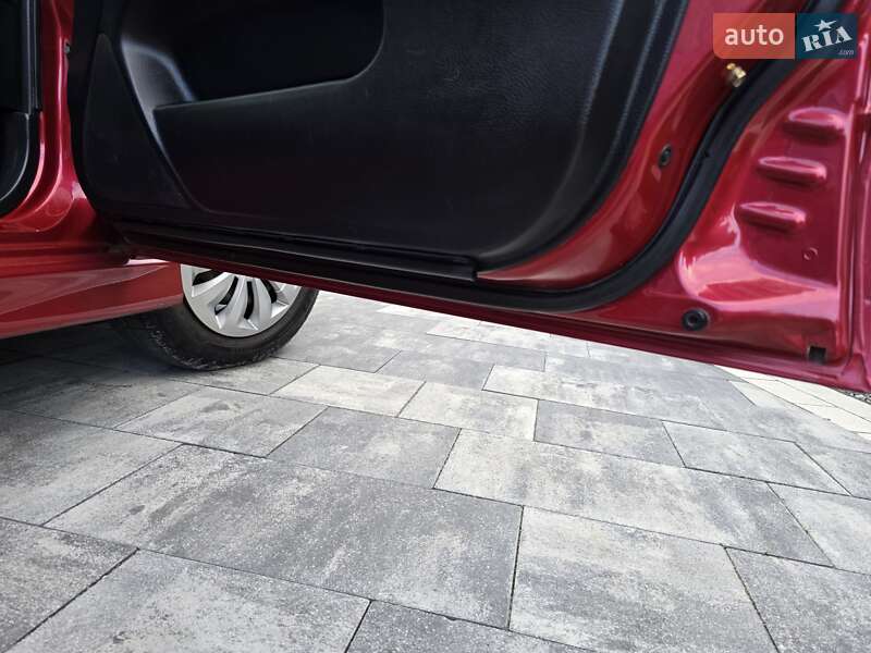 Седан Mitsubishi Lancer 2005 в Ивано-Франковске