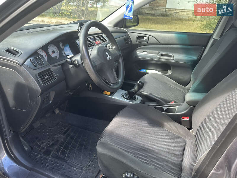 Седан Mitsubishi Lancer 2008 в Киеве
