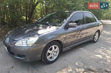 Седан Mitsubishi Lancer 2004 в Днепре