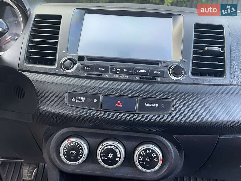 Седан Mitsubishi Lancer 2008 в Сваляве