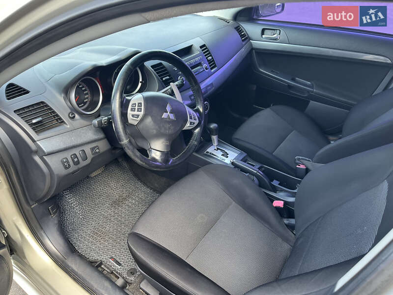 Седан Mitsubishi Lancer 2007 в Прилуках