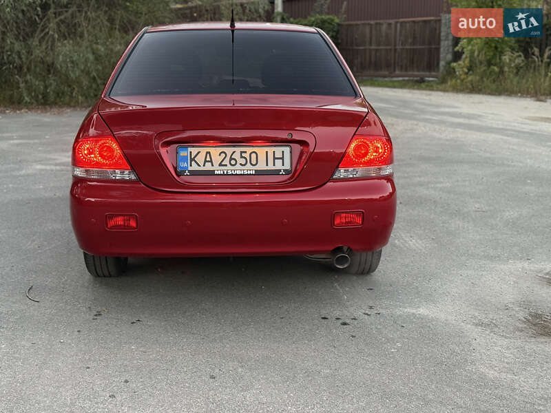 Седан Mitsubishi Lancer 2007 в Киеве