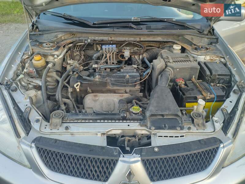 Седан Mitsubishi Lancer 2006 в Виннице