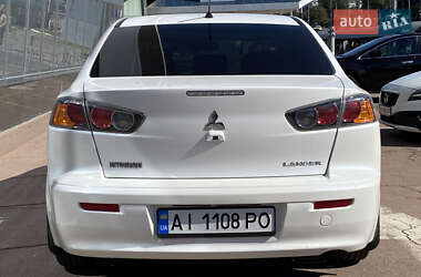 Седан Mitsubishi Lancer 2016 в 