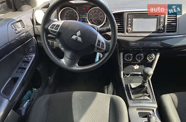 Седан Mitsubishi Lancer 2016 в 