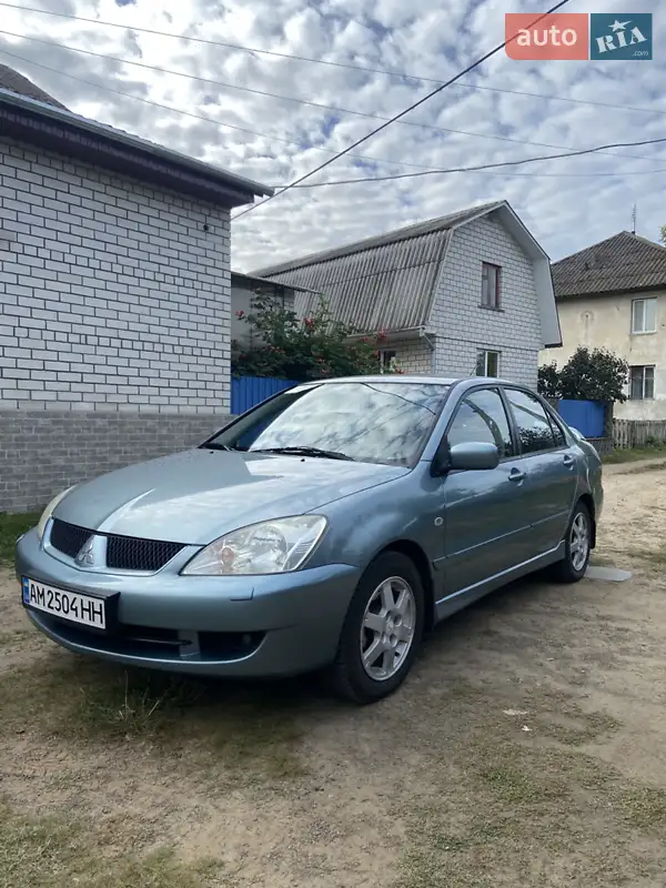 Mitsubishi Lancer