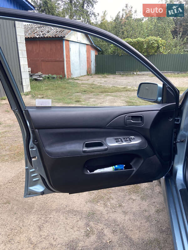 Седан Mitsubishi Lancer 2006 в Житомирі